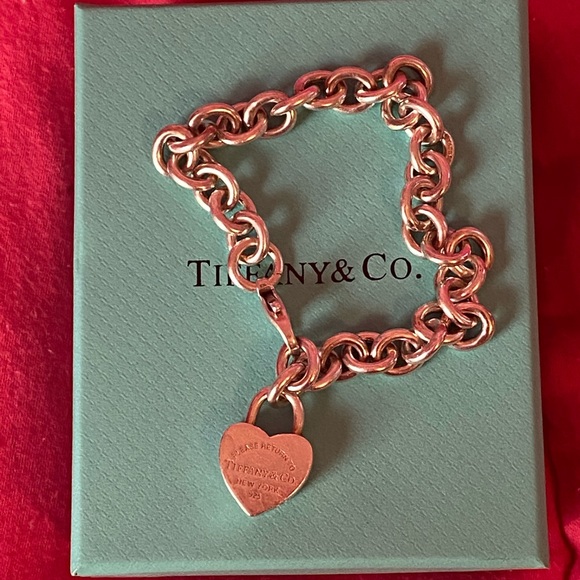 Tiffany & Co. Jewelry - Authentic Tiffany &Co Return to Tiffany Heart Bracelet